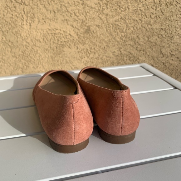 Vionic suede perforated dusty rose shoes size 6 - Picture 7 of 15